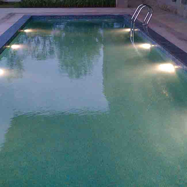 别墅游泳池水处理设备应用案例56